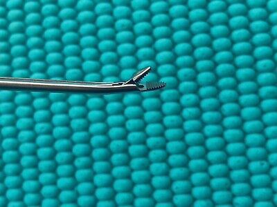 ACCESS Arthroscopy Grasper Up 10 Degrees Ref: 1030302