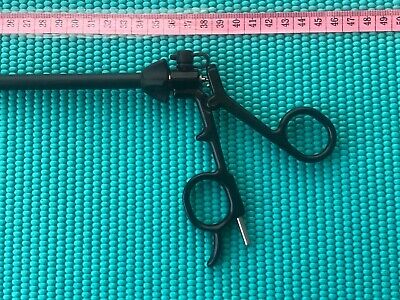 V. Mueller Laparoscopic Needle Holder 10mm x 34cm LA1784RF