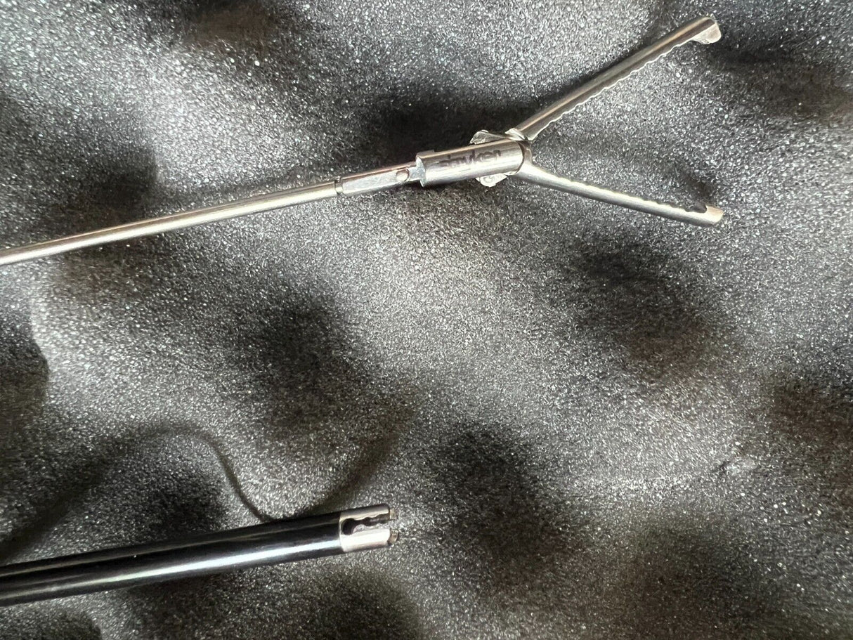 Stryker 250-080-233 Monopolar Handle w/ 250-080-697 Retention GRASPER 5mm x 33cm