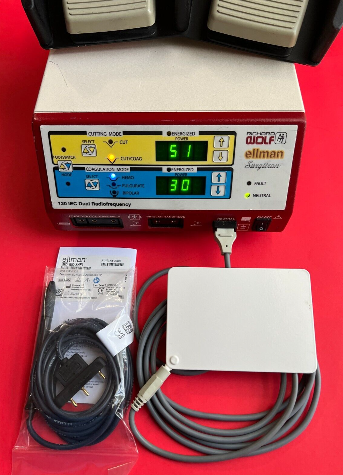 Richard Wolf Surgitron 4.0 HMz Dual RF 120 IEC Generator Ellman w/ Foot switch