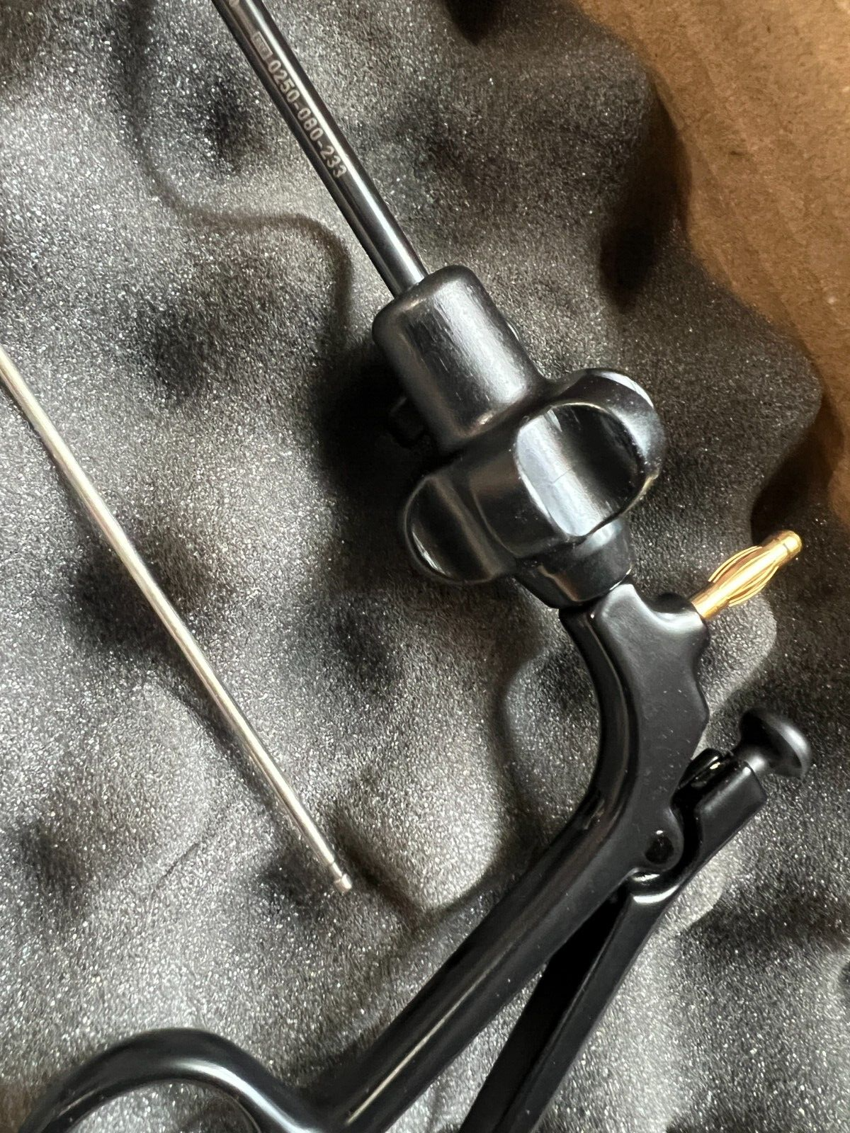 Stryker 250-080-233 Monopolar Handle w/250-080-312 Fenestrated Schertl 5mmx33cm