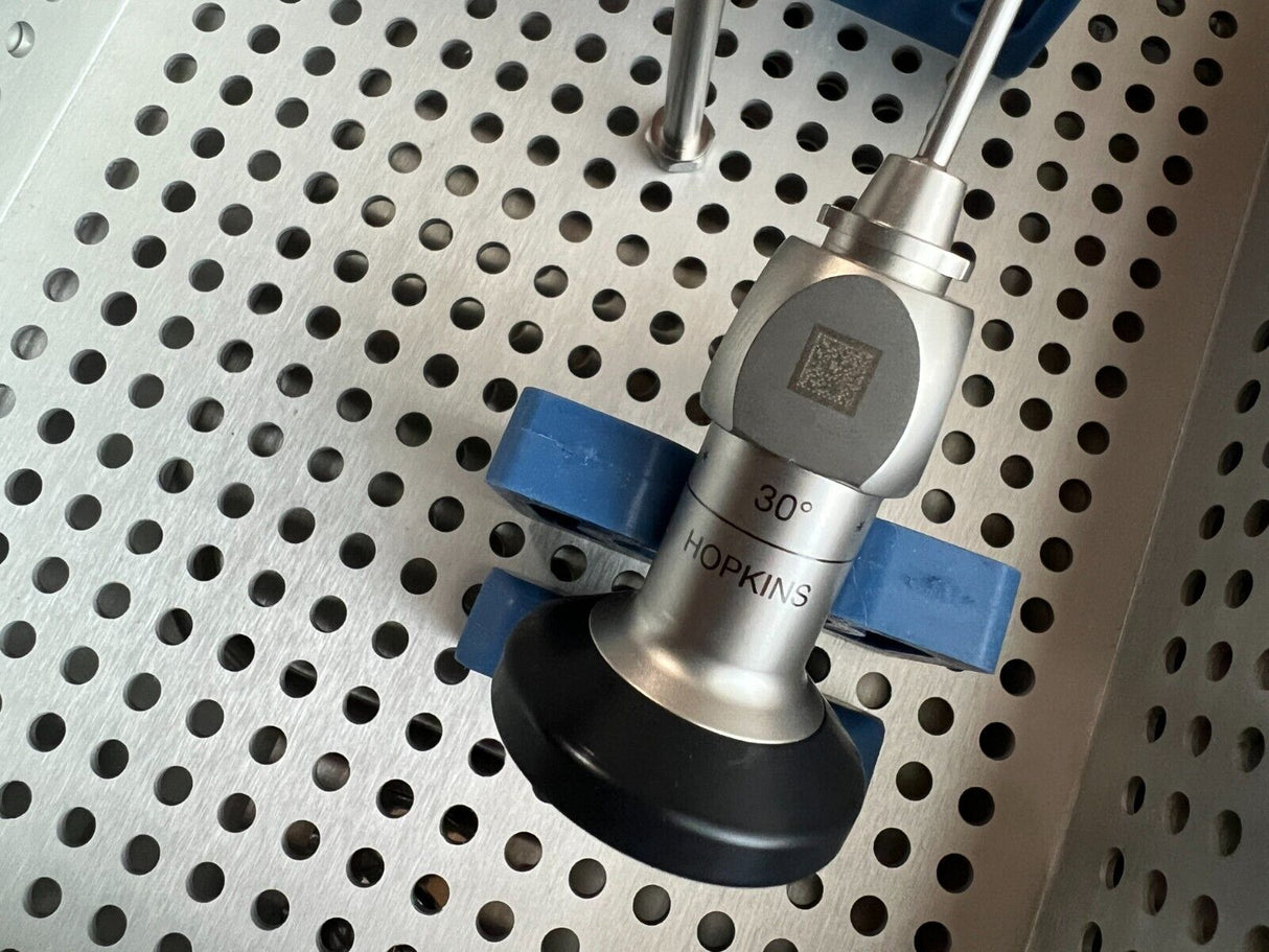 Karl Storz 28300 BA HOPKINS® 30° 2.4mm 10cm Telescope Autoclavable GERMANY