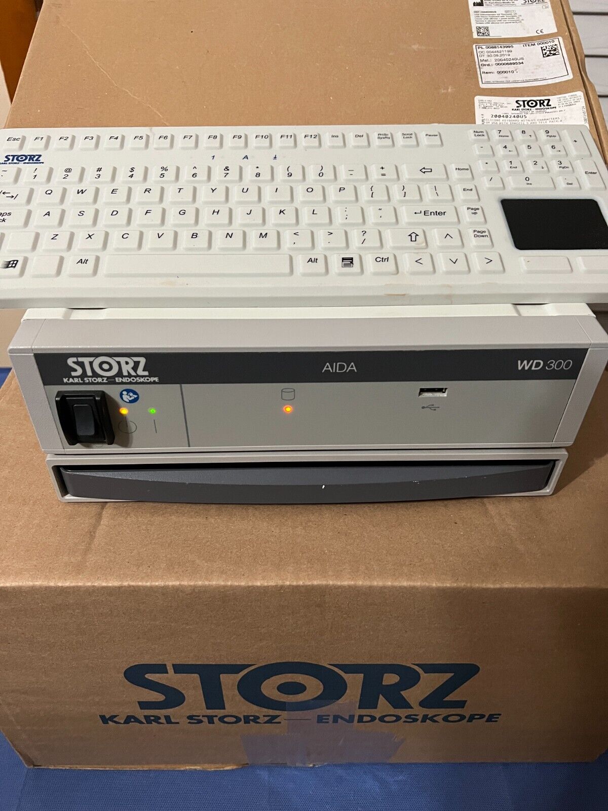 Karl Storz WD300 4K AIDA OR1 Smart Screen WM200 with Silicone Keyboard